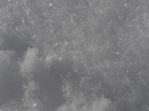 Use your imagination. There are big perfect flakes in there.